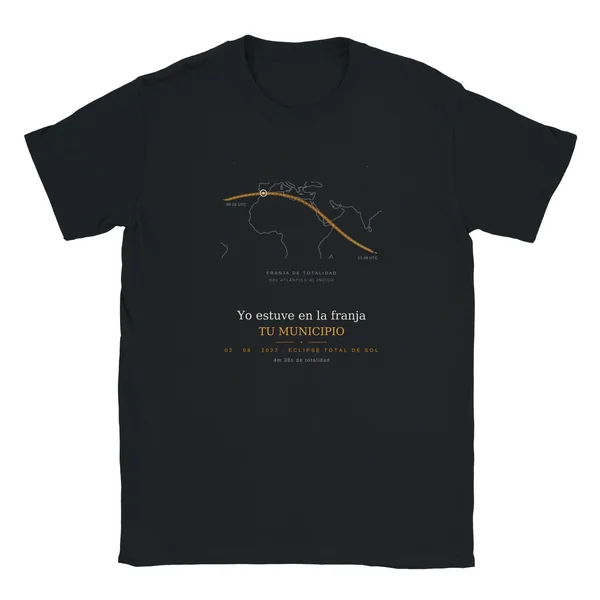 Camiseta del eclipse · niño en color negro. Eclipse total del 2 de agosto de 2027. Diseño «Franja 2027», estampación de 30 × 40 cm en el pecho. Lleva impresos el nombre del municipio, la hora del máximo y, si allí el eclipse es total, cuánto dura