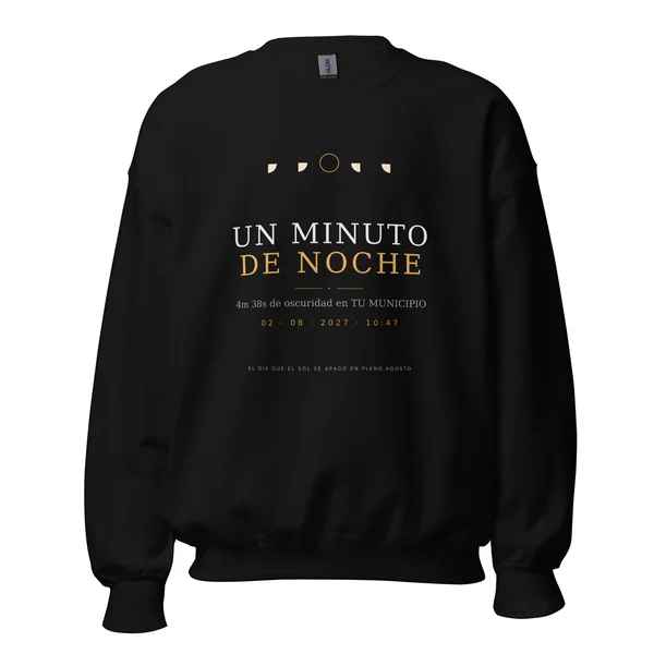 Sudadera del eclipse en color negro. Eclipse total del 2 de agosto de 2027. Diseño «Un minuto de noche», estampación de 30 × 40 cm en el pecho. Lleva impresos el nombre del municipio, la hora del máximo y, si allí el eclipse es total, cuánto dura
